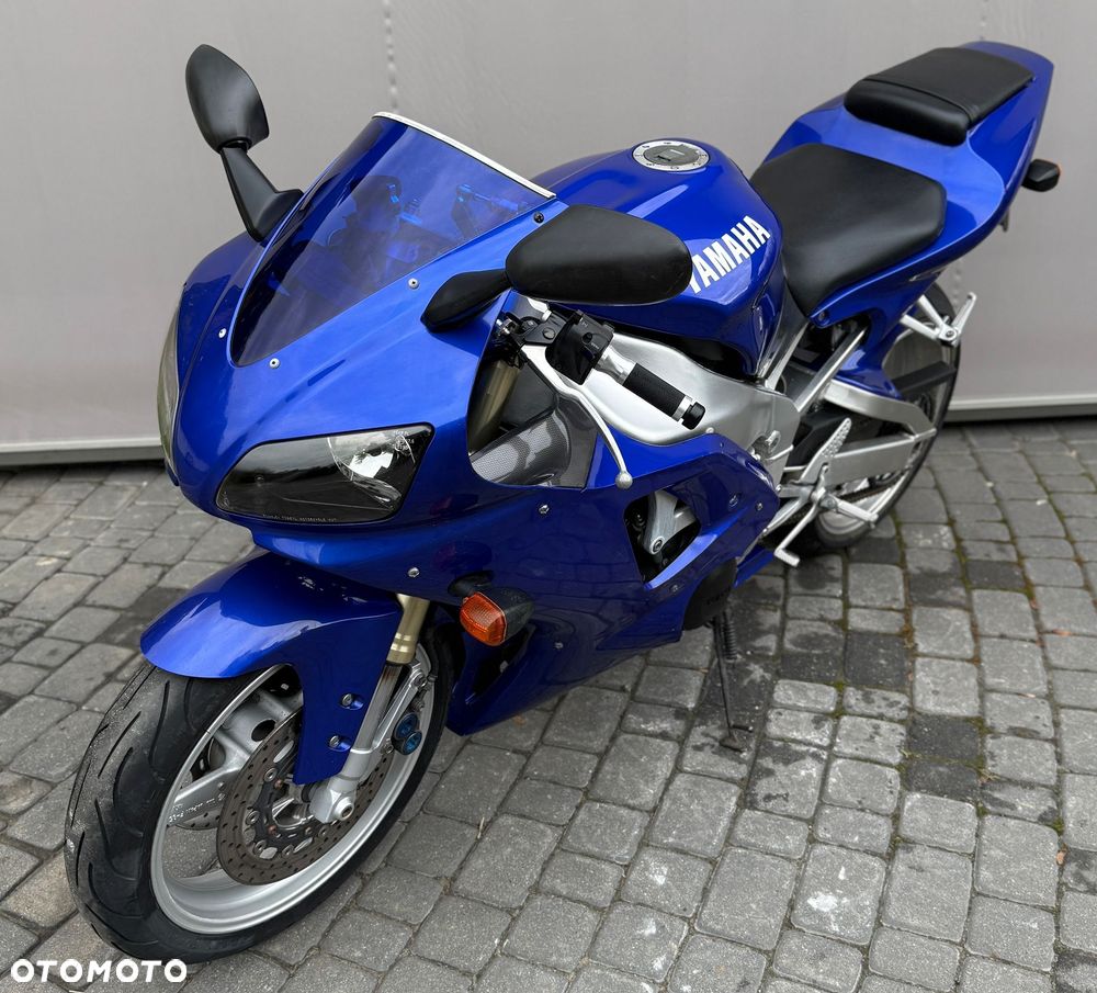 Yamaha YZF - 6