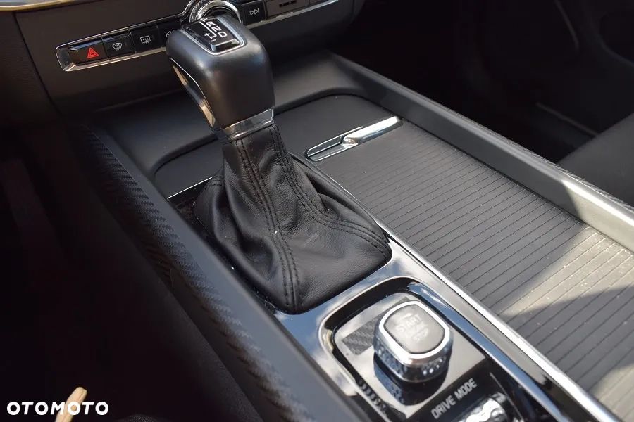 Volvo XC 60 B5 D AWD Geartronic Inscription - 22