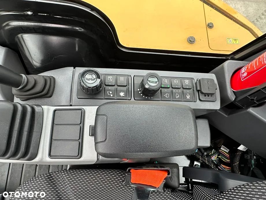 Caterpillar 302.7 CR FABRYCZNIE NOWA ! - 32