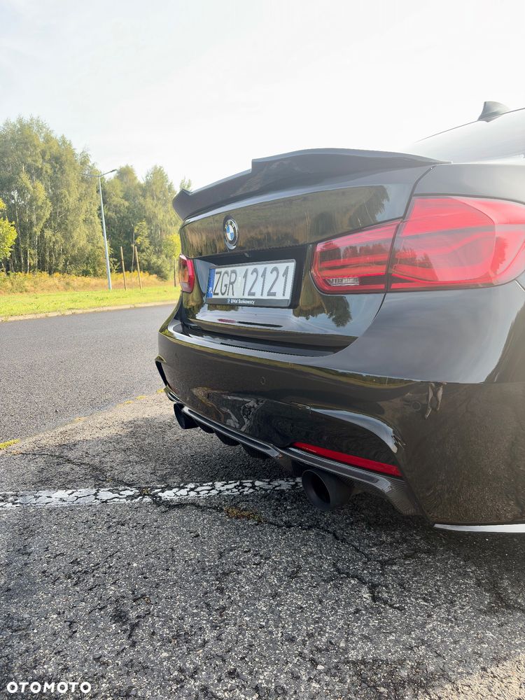 BMW Seria 3 340i xDrive M Sport Shadow sport - 9