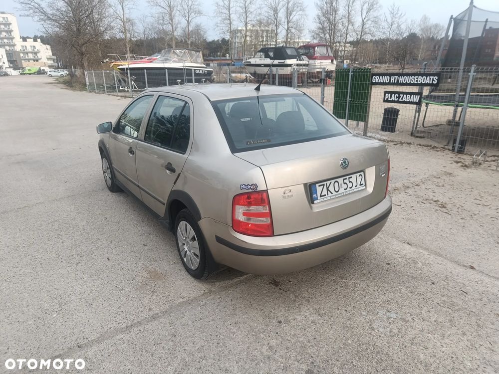 Skoda Fabia 1.4 16V Ambiente - 3