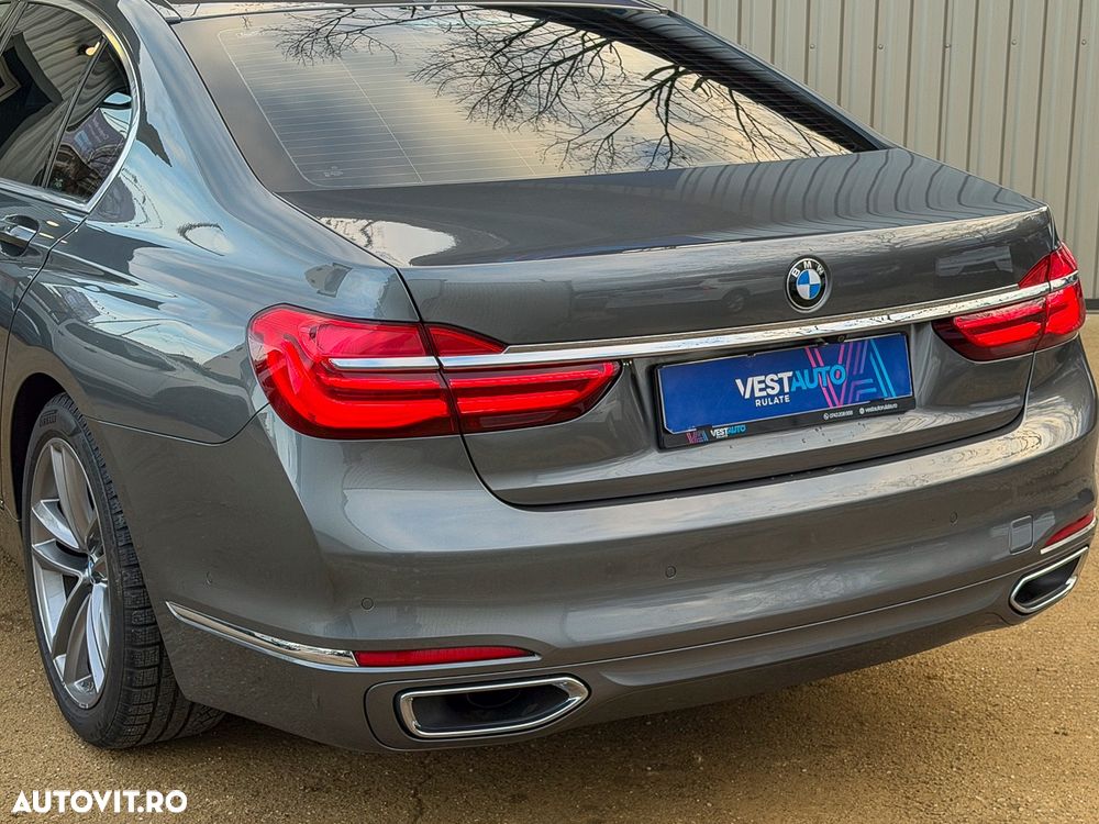 BMW Seria 7 740d xDrive - 39
