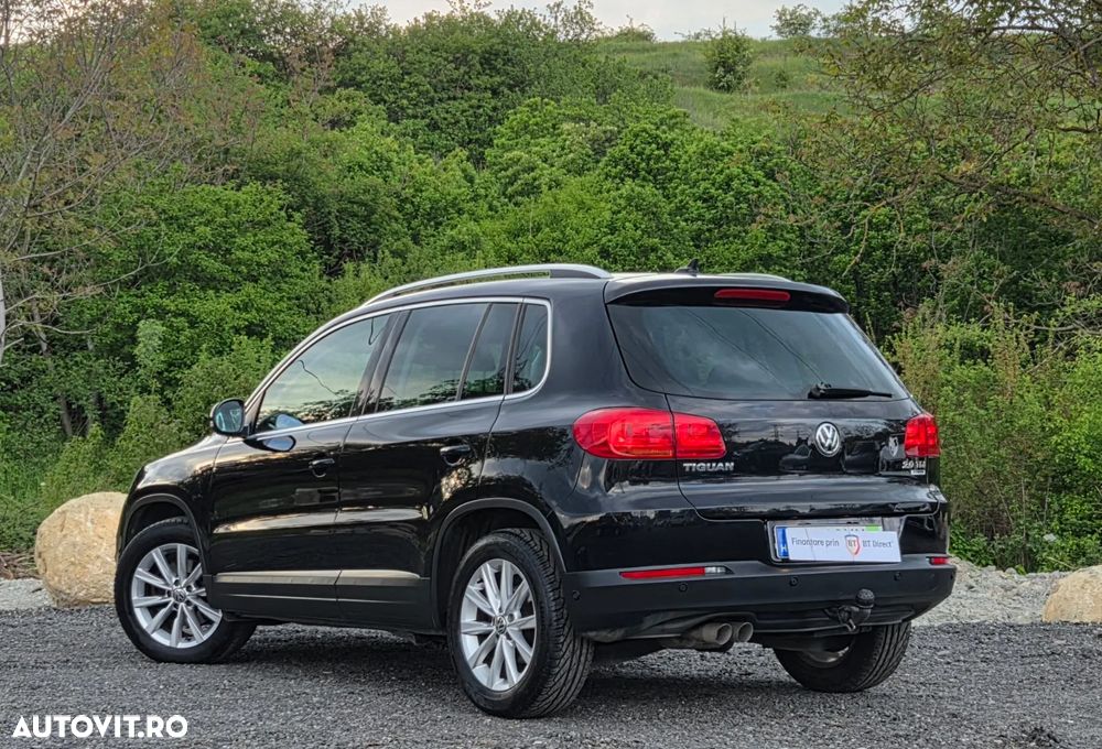 Volkswagen Tiguan 2.0 TDI DPF BlueMotion Technology Lounge Sport & Style - 17