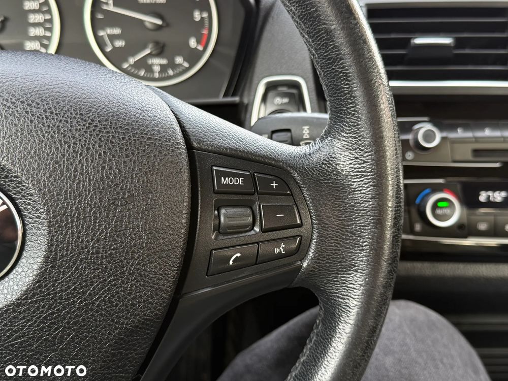 BMW Seria 1 118d - 34