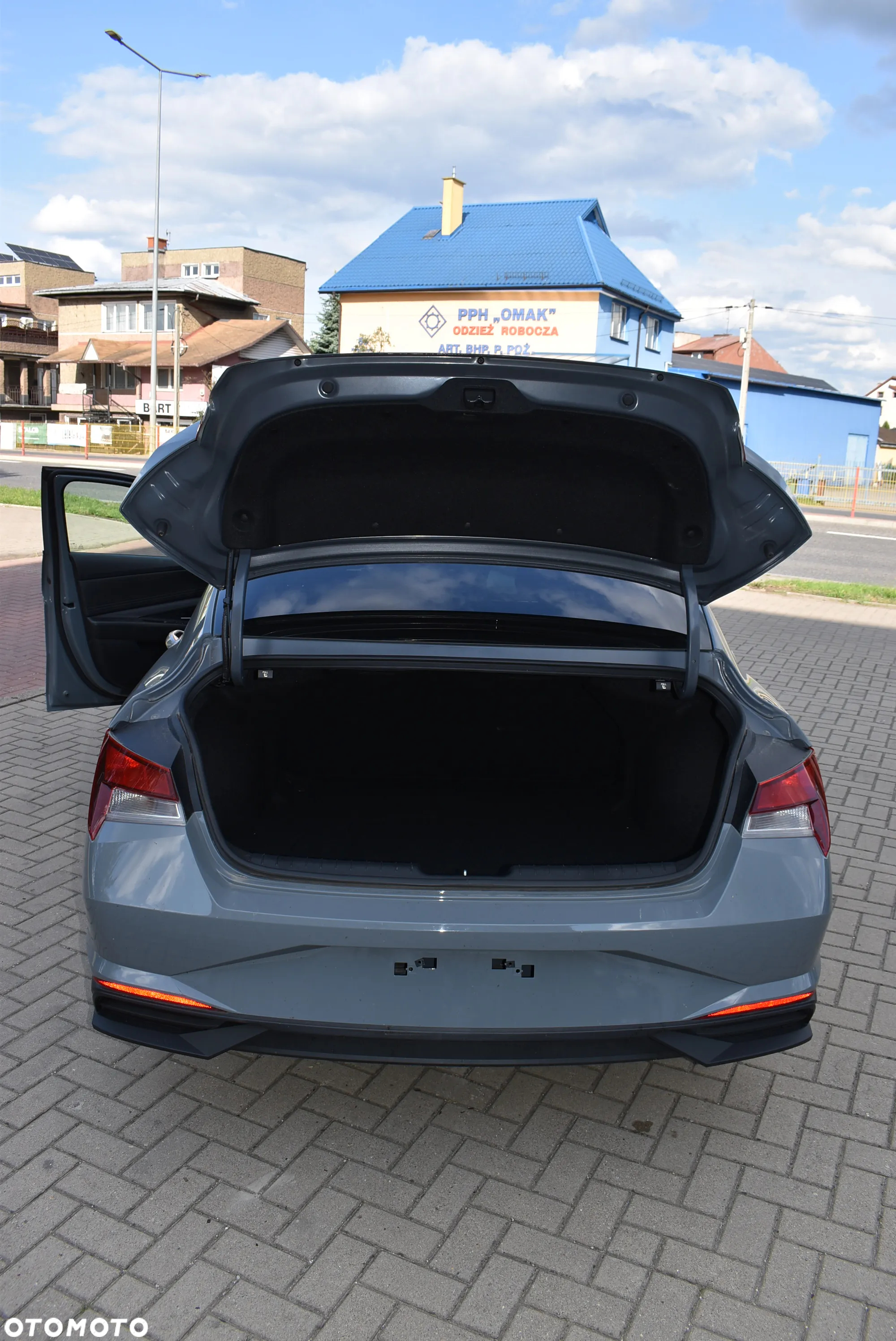 Hyundai Elantra - 21