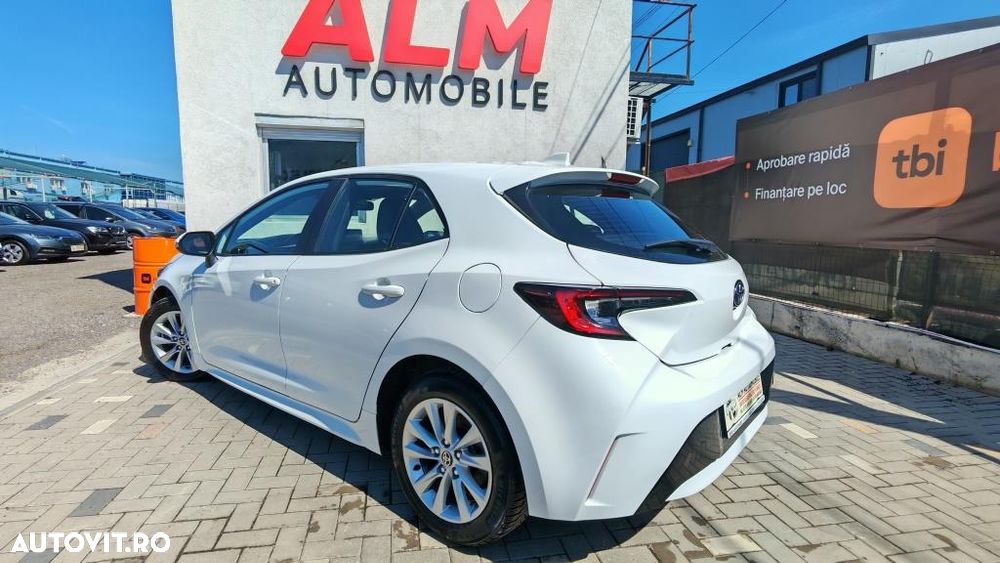 Toyota Corolla 1.8 HSD Dynamic - 11