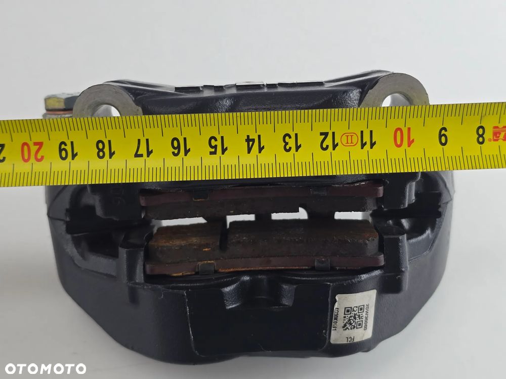 ZACISK HAMULCOWY PRZOD KLOCKI  TRIUMPH SCRAMBLER 400 SPEED - 18