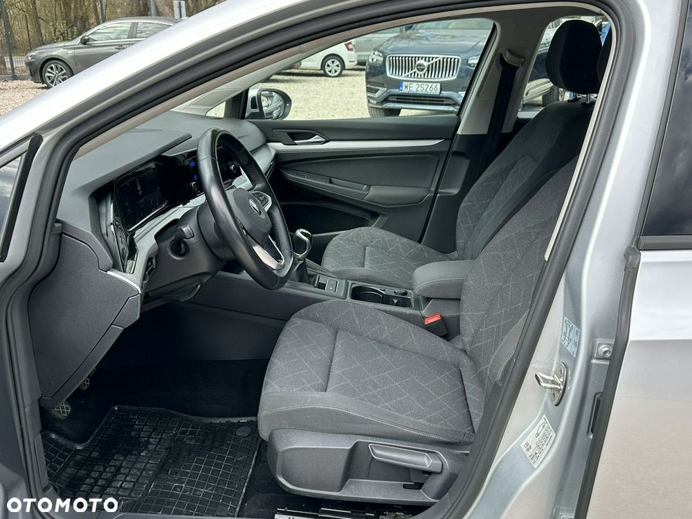 Volkswagen Golf - 11