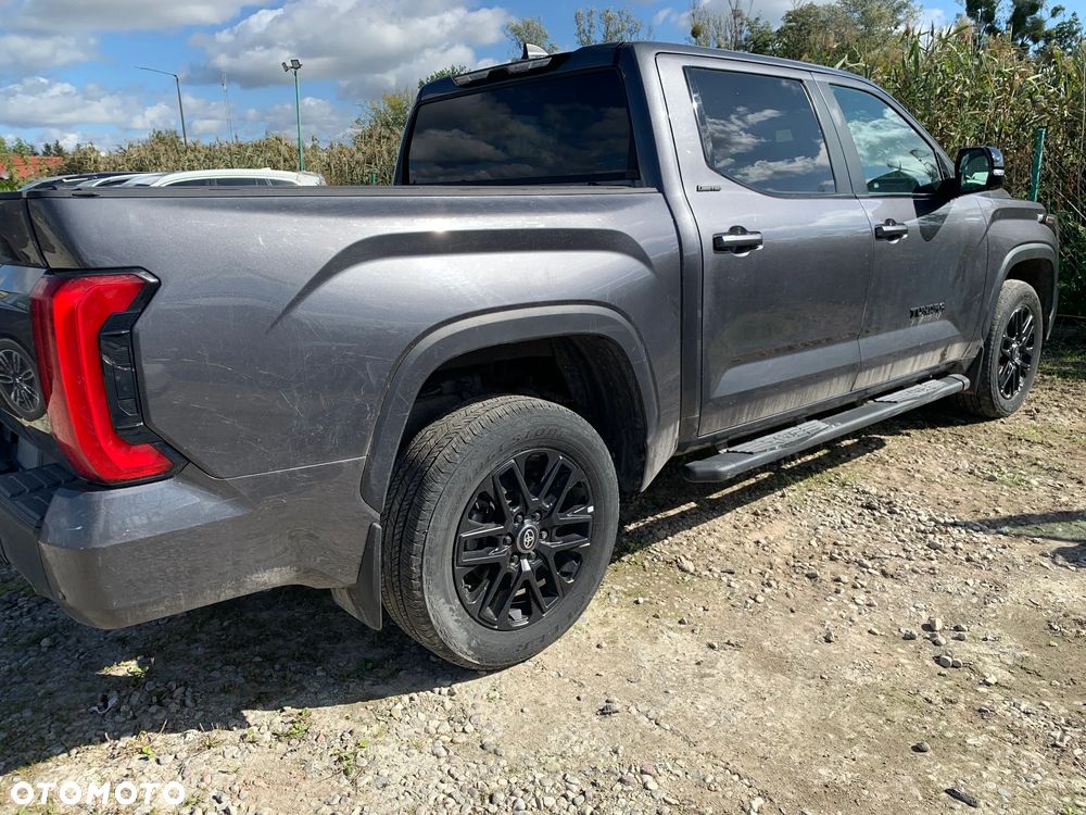 Toyota Tundra - 24