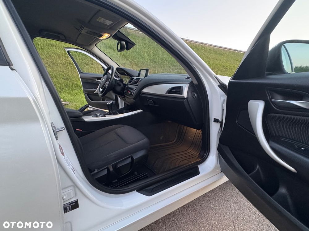 BMW Seria 1 118d DPF Edition Sport - 30