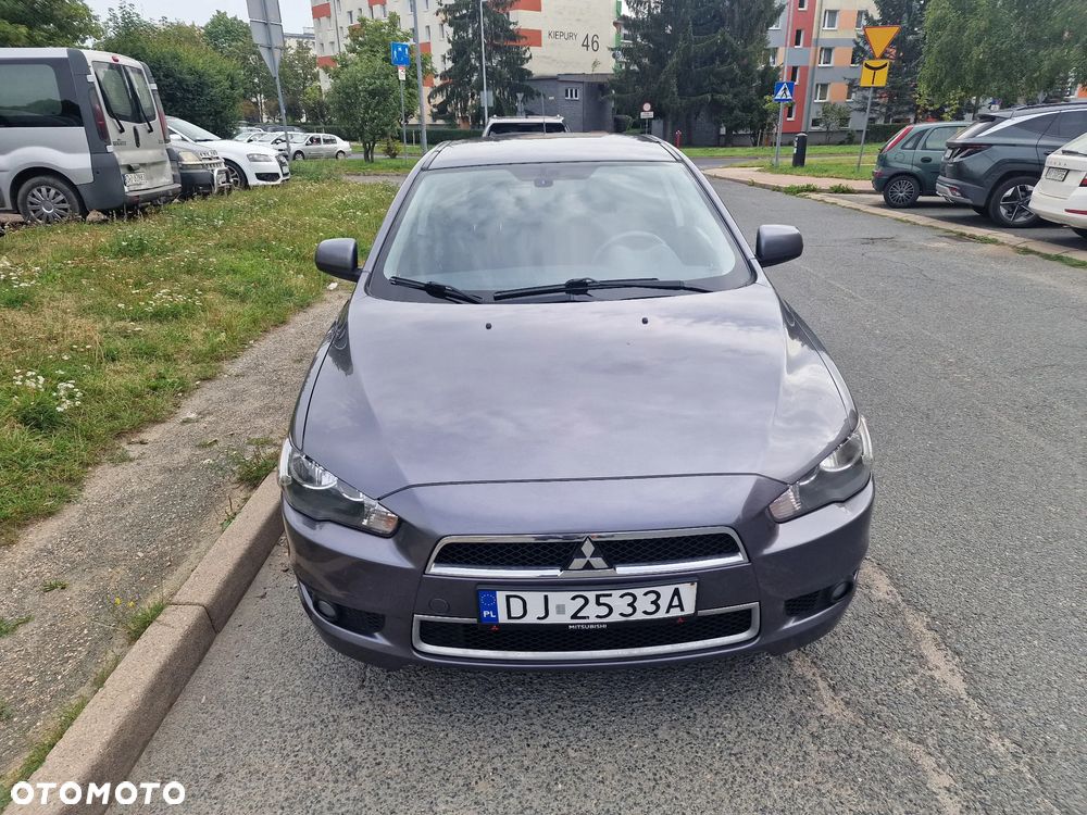 Mitsubishi Lancer 1.8 Invite - 1