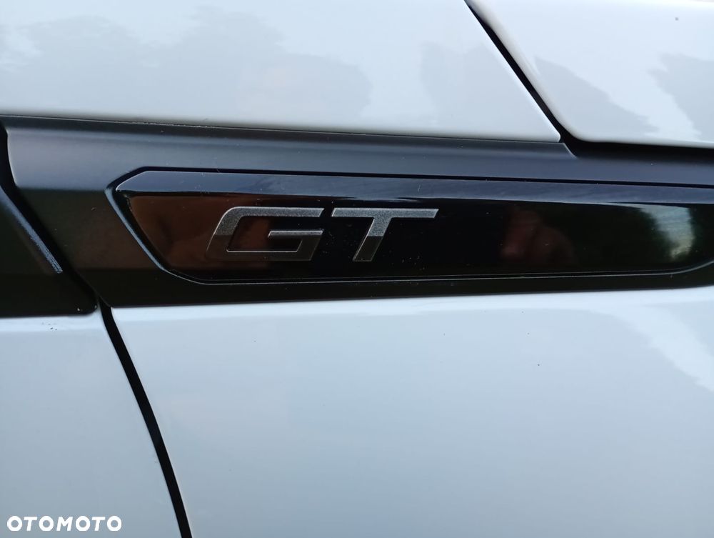 Peugeot 2008 Hybrid 136 e-DSC GT - 19