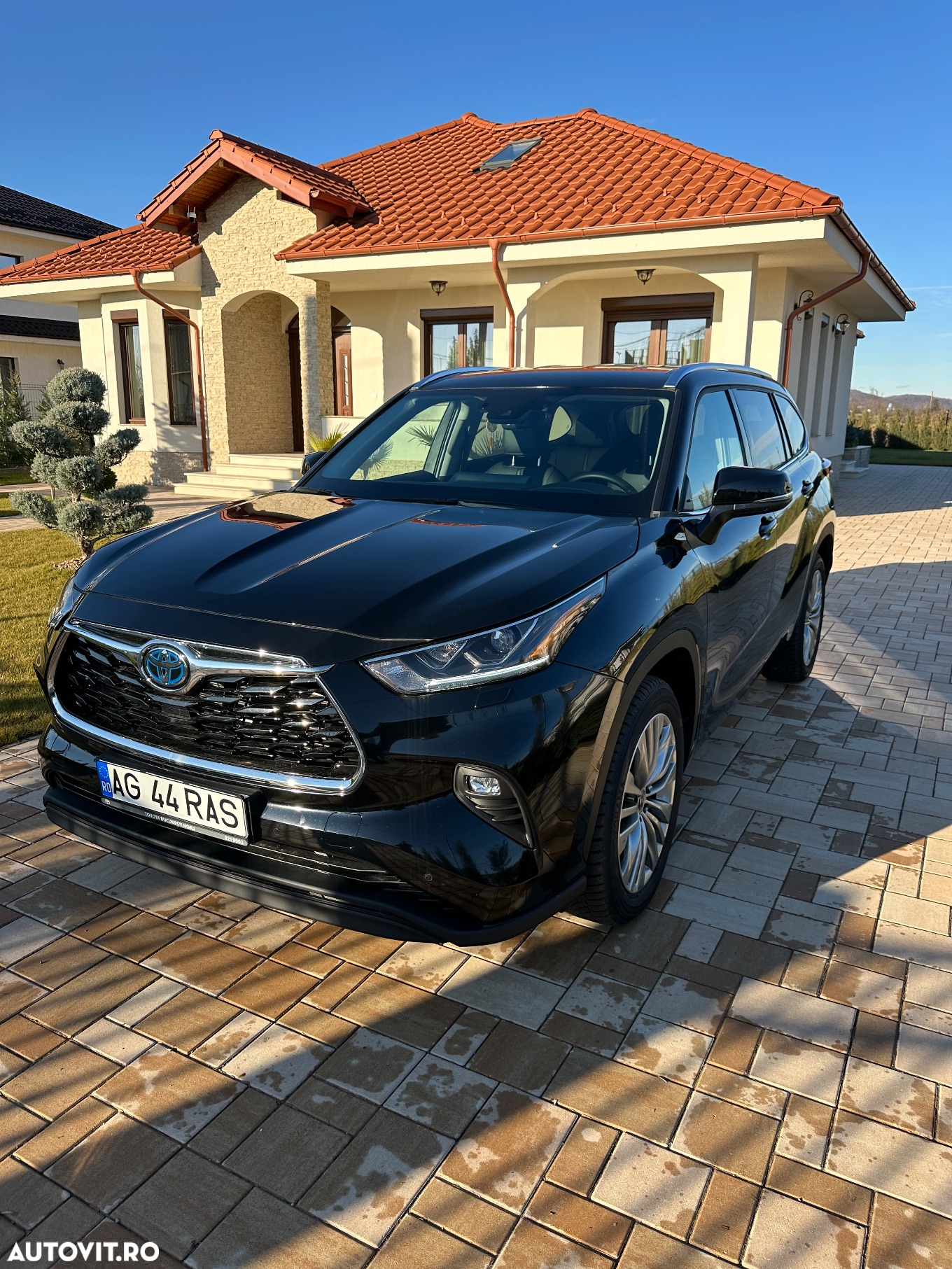Toyota Highlander 2.5 L Hybrid Dynamic Force 248CP Executive Pearly - 2