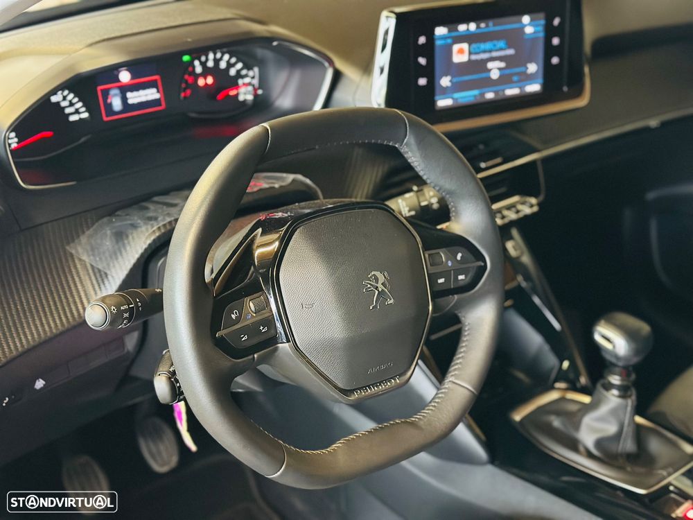 Peugeot 208 1.2 PureTech Allure Pack - 5