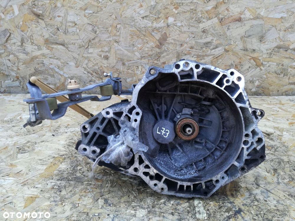 opel corsa d skrzynia biegów auce374 manualna 1.3 diesel 75km 2013r - 1