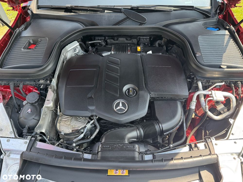 Mercedes-Benz GLC 200 d 4Matic 9G-TRONIC AMG Line - 39