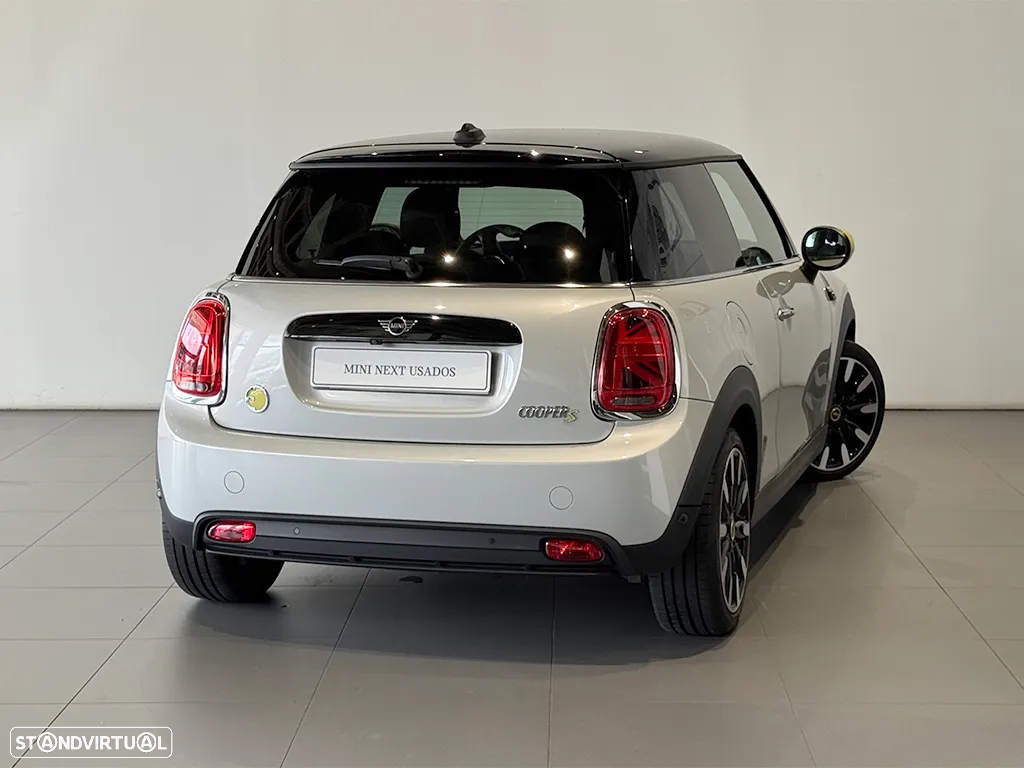 MINI 3 Portas Cooper SE - 4