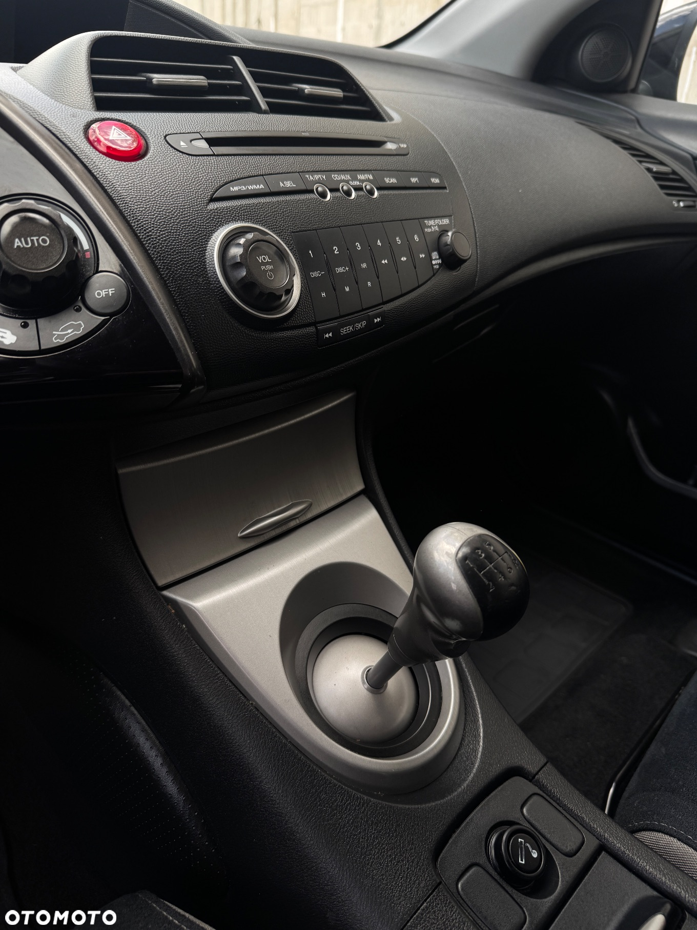 Honda Civic 1.8i-VTEC Sport - 26