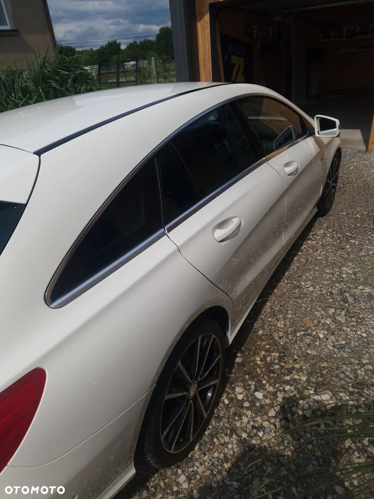 Mercedes-Benz CLA - 5