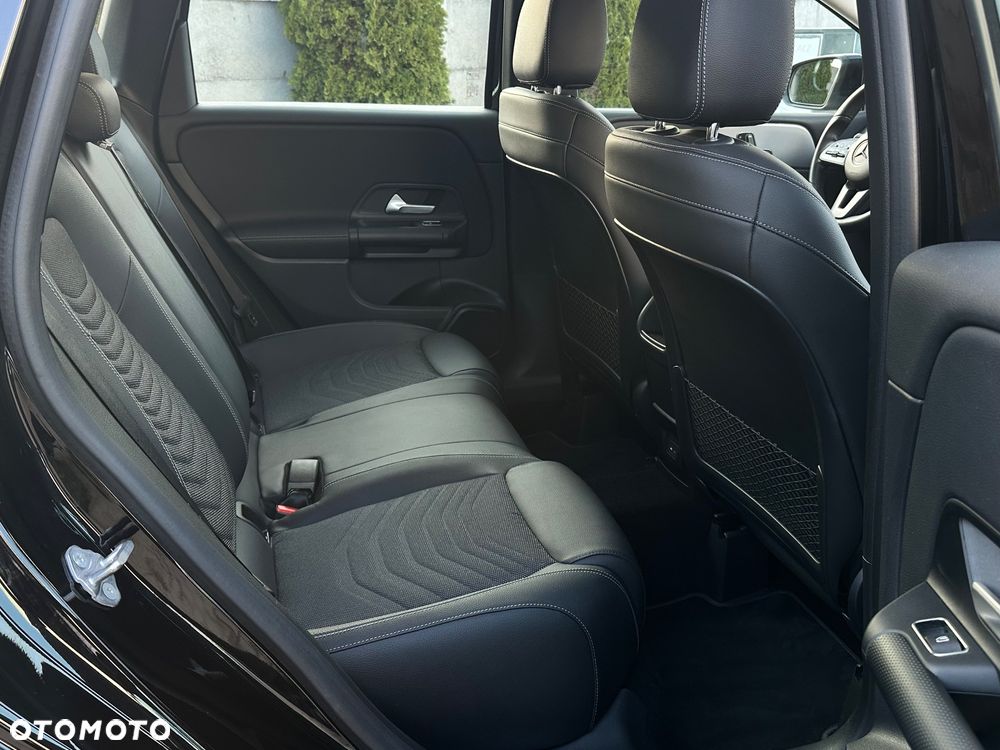 Mercedes-Benz Klasa B 180 7G-DCT Edition 2020 - 25