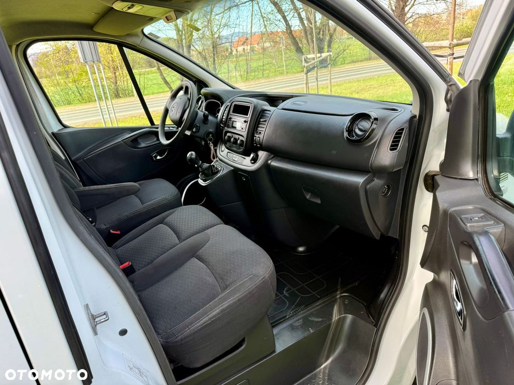 Opel Vivaro - 9