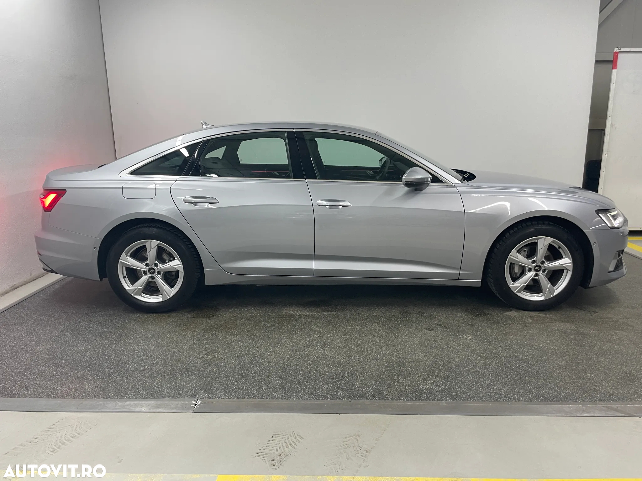 Audi A6 2.0 40 TDI quattro S tronic Design - 6