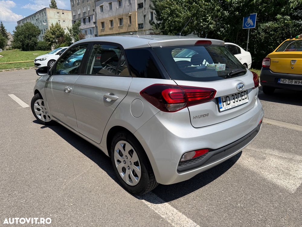 Hyundai i20 1.2 L 84CP 5DR Clasic - 3