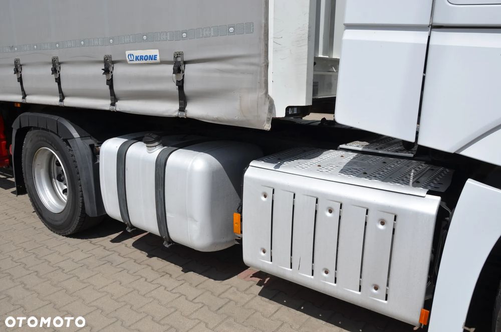 Mercedes-Benz ACTROS MP4 - 9