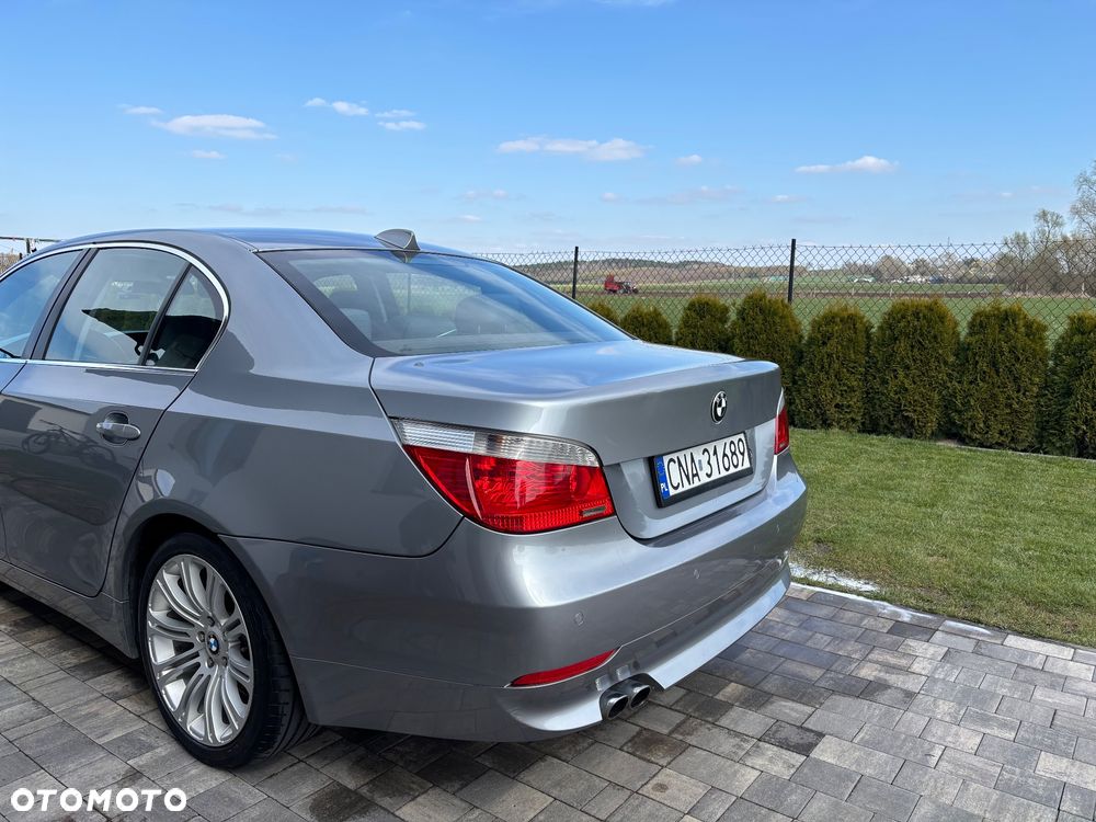 BMW Seria 5 520i - 3