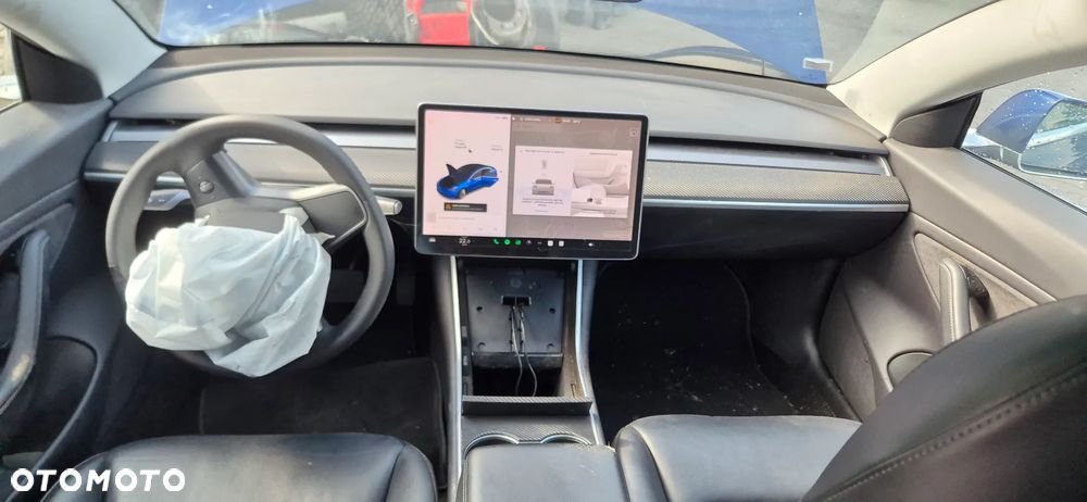 Tesla Model 3 - 22