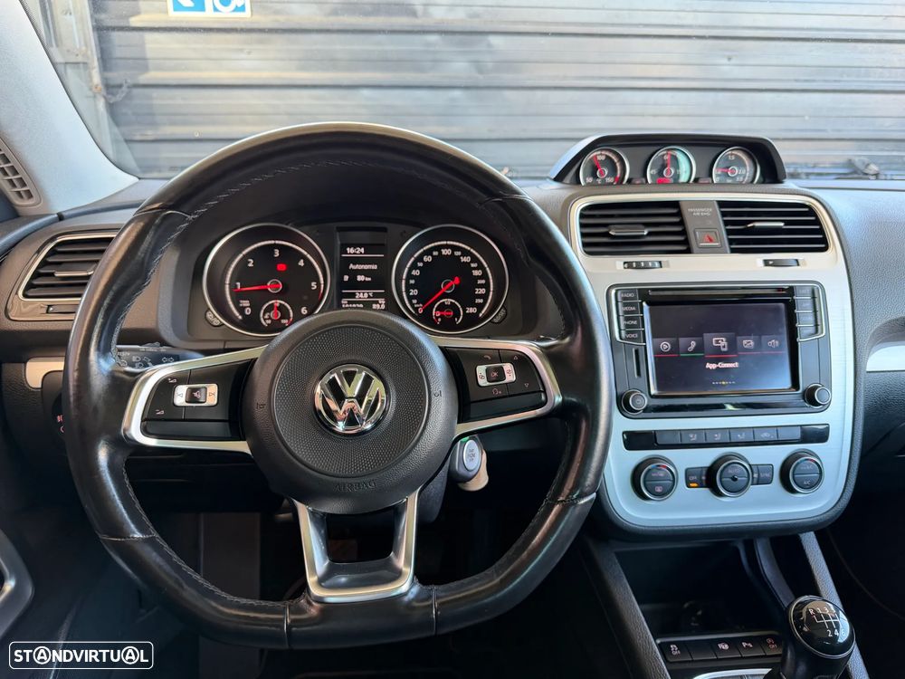VW Scirocco 2.0 TDI Sport - 25