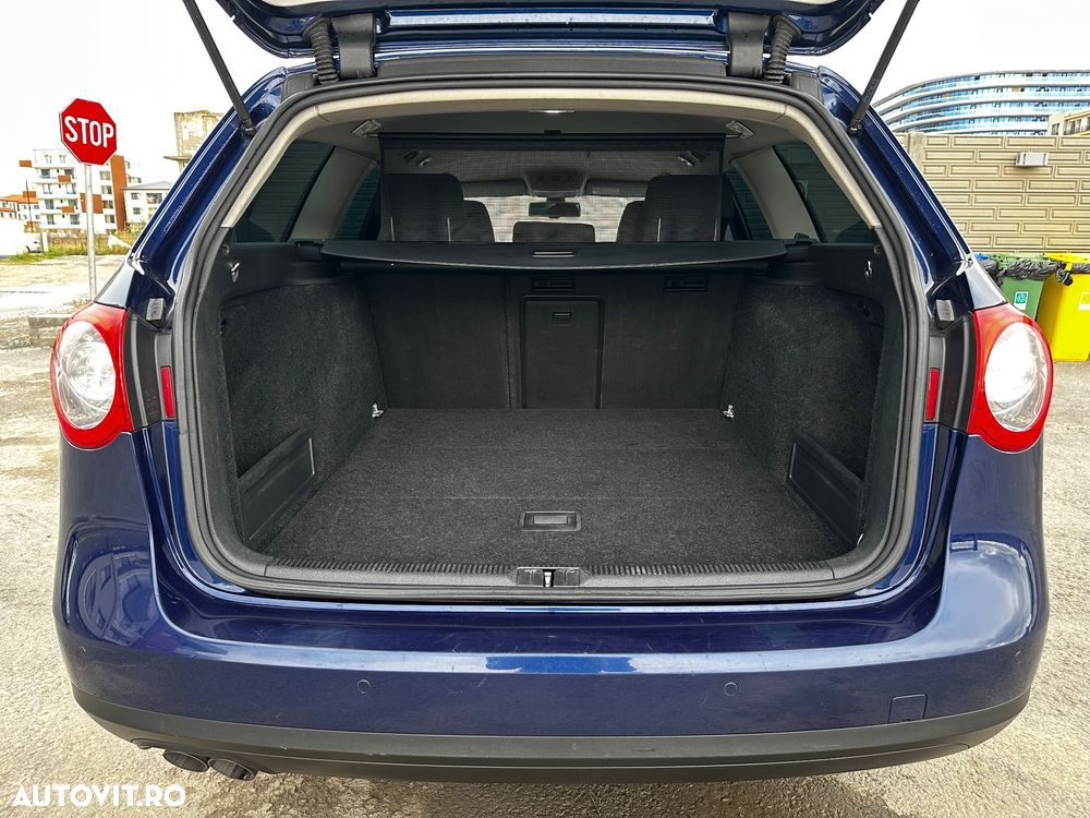 Volkswagen Passat Variant 2.0 TDI Highline - 14