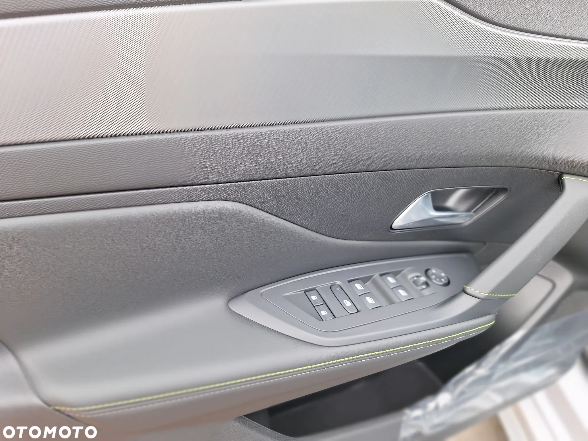 Peugeot 308 e-308 54kWh GT - 19