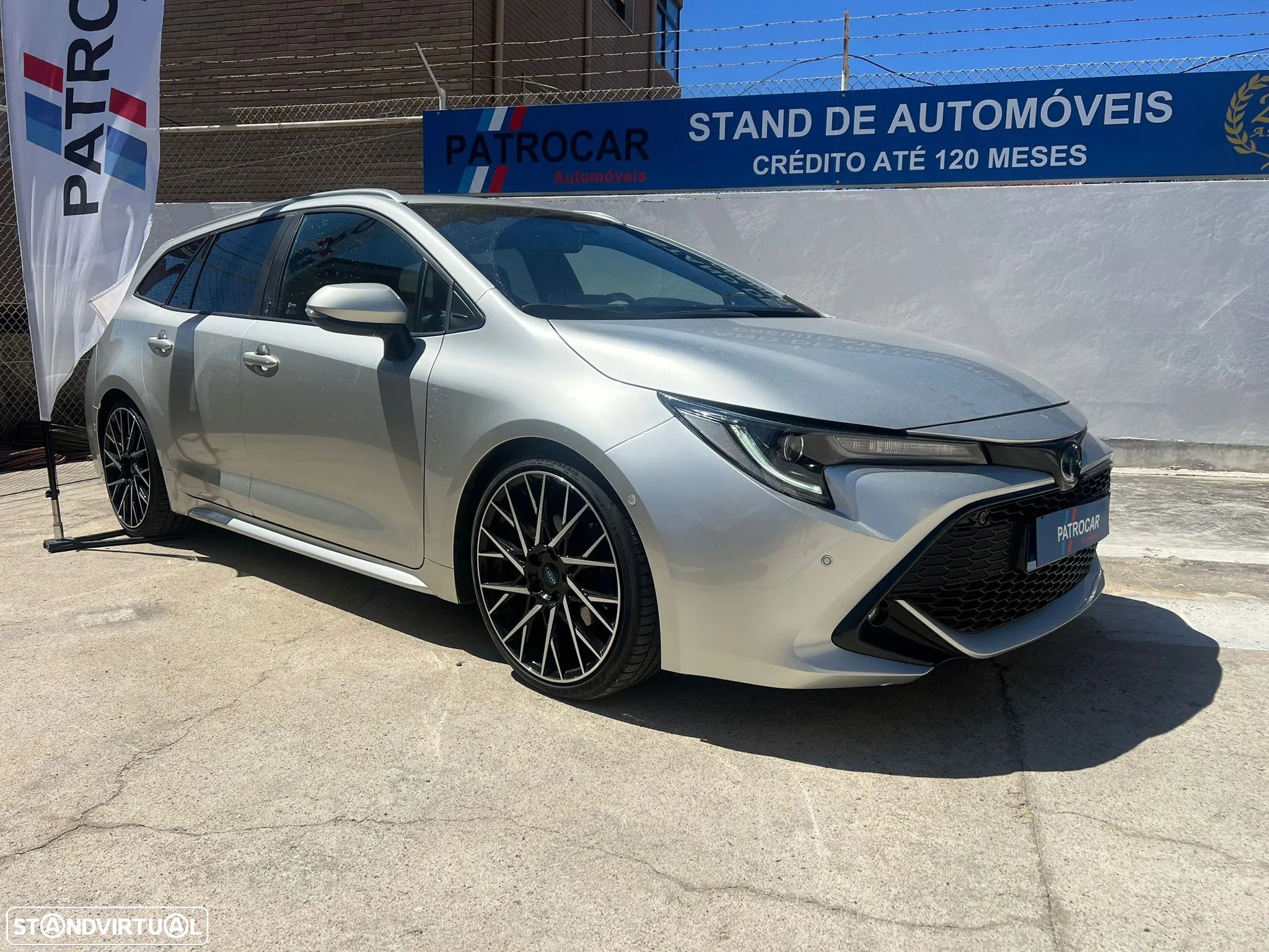 Toyota Corolla Touring Sports 2.0 Hybrid Exclusive - 1