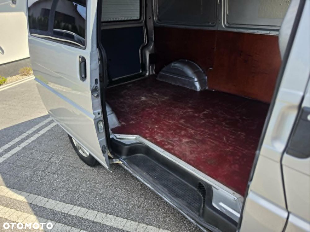 Volkswagen TRANSPORTER - 11