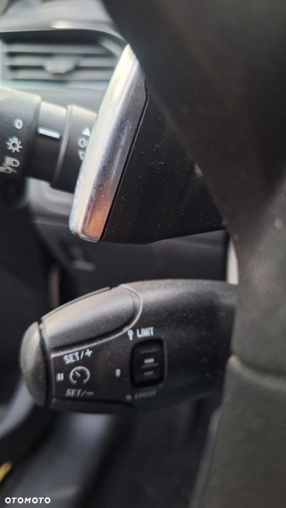 Peugeot 208 e-HDi 68 EGS5 Stop&Start Active - 10