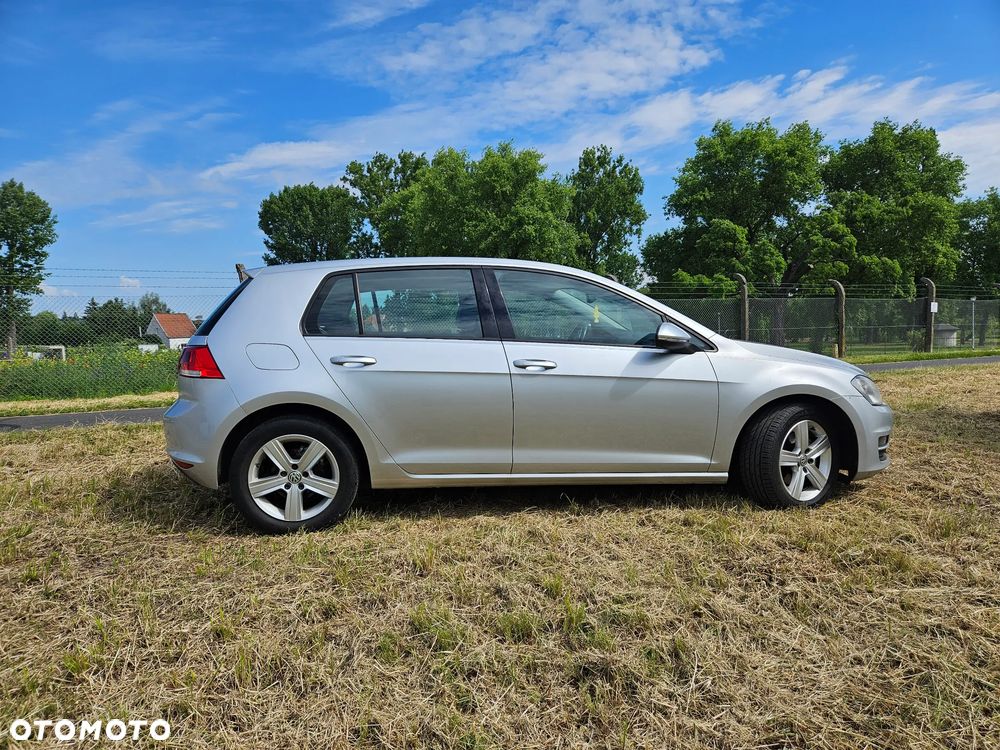 Volkswagen Golf 1.2 TSI BlueMotion Technology Comfortline - 4