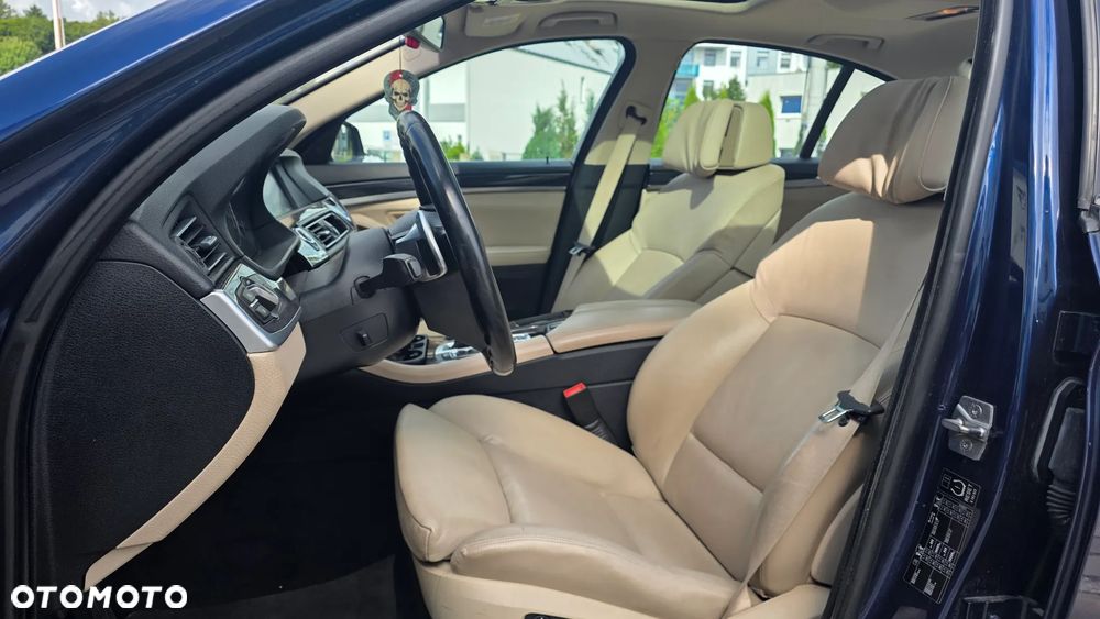 BMW Seria 5 520d - 8