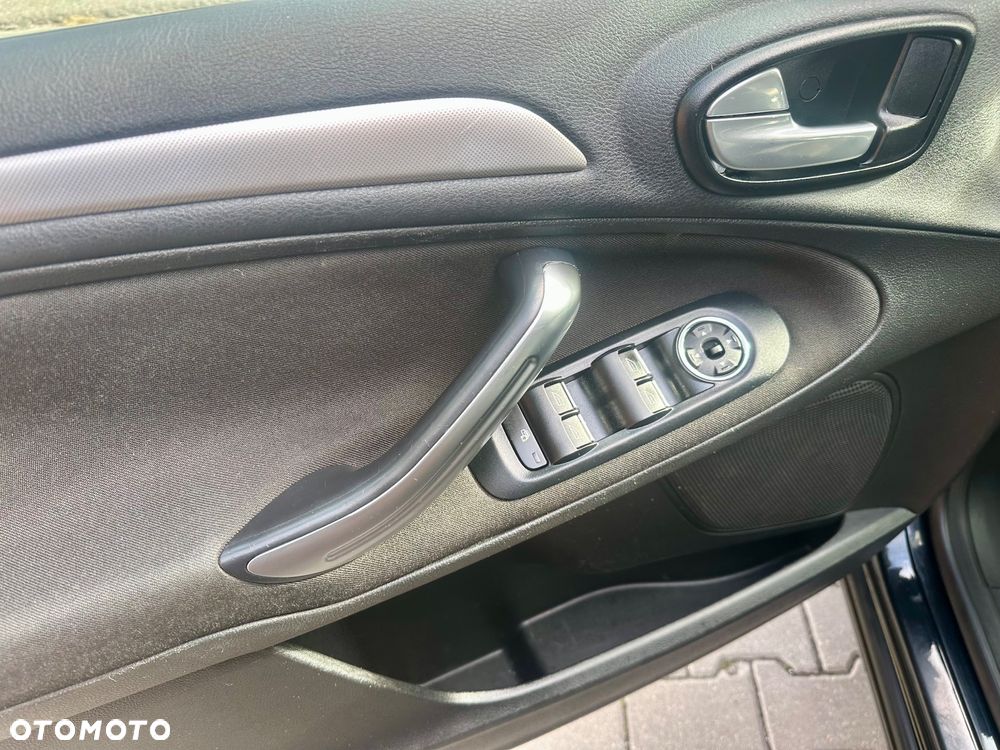 Ford S-Max 2.0 Ambiente - 20