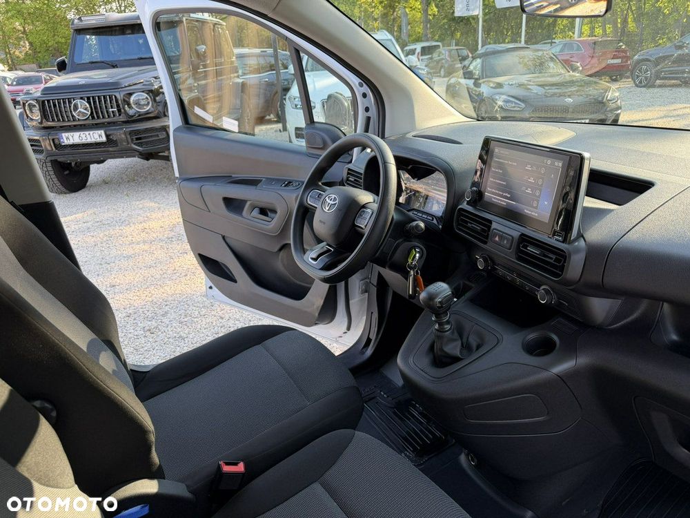 Toyota Proace City - 14
