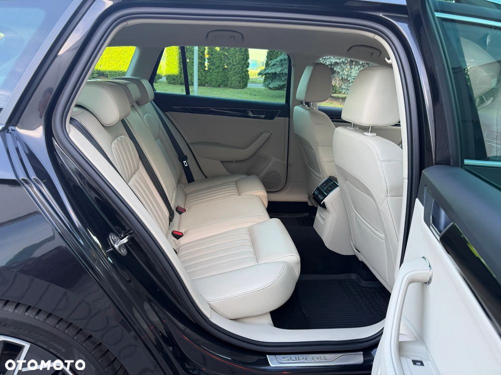 Skoda Superb 2.0 TSI L&K DSG - 16