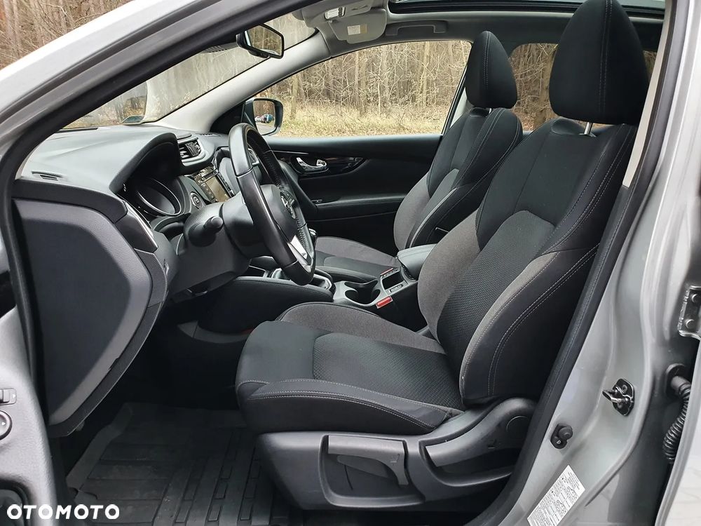 Nissan Qashqai 1.3 DIG-T N-CONNECTA - 13