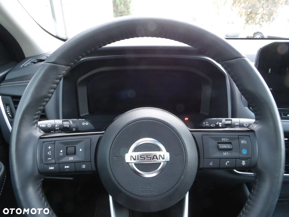 Nissan Qashqai 1.3 DIG-T N-Connecta EU6d - 31