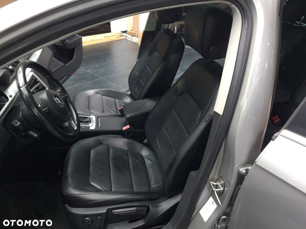 Volkswagen Passat Alltrack - 9
