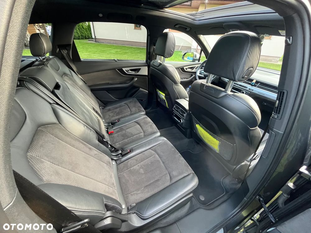 Audi SQ7 - 18