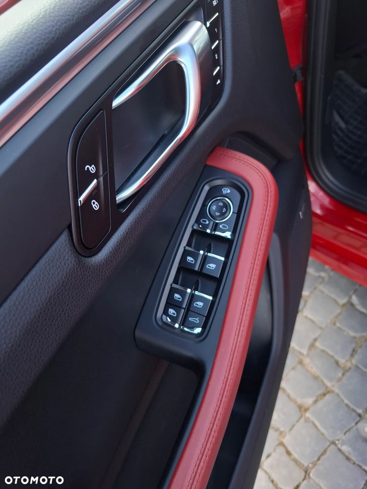 Porsche Macan - 20