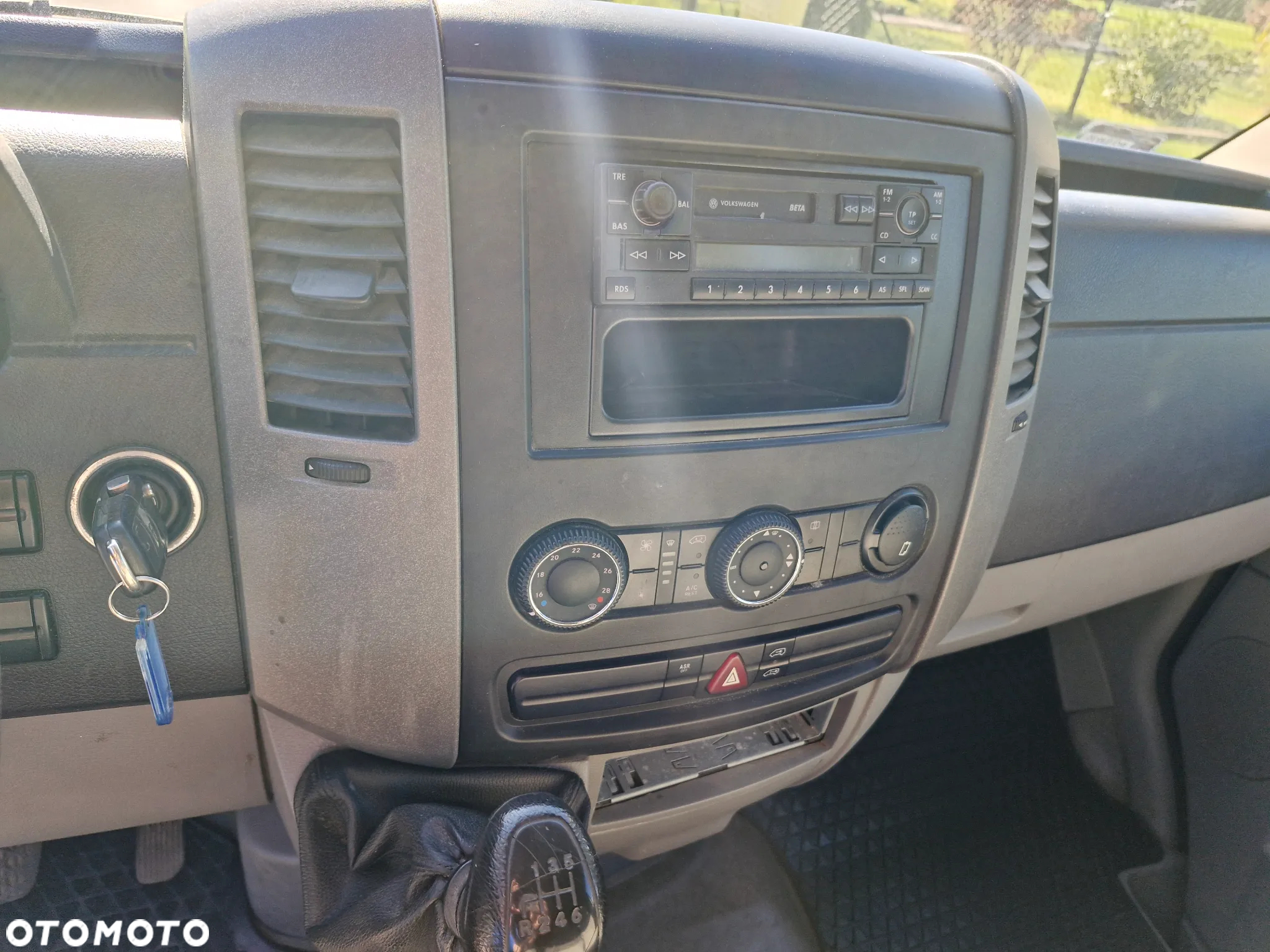 Volkswagen CRAFTER - 14