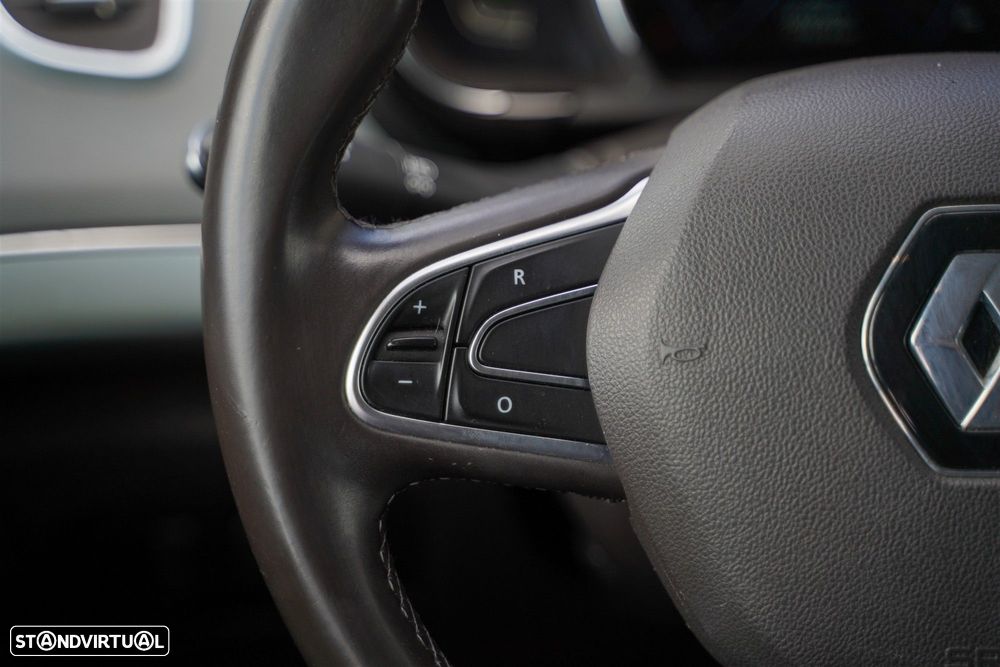 Renault Espace 1.6 dCi Initiale Paris EDC - 17