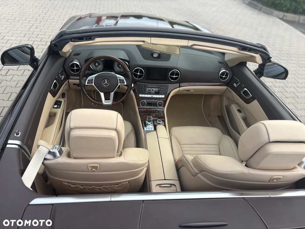 Mercedes-Benz SL - 14