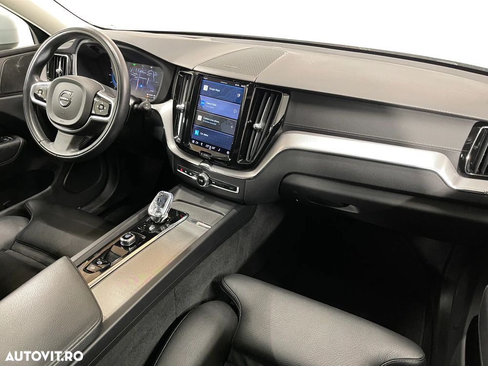 Volvo XC 60 T6 AWD Recharge Geartronic Inscription - 9